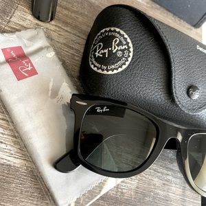 Ray Bans- Wayfarer with case and glass cloth still in packaging, brand new!